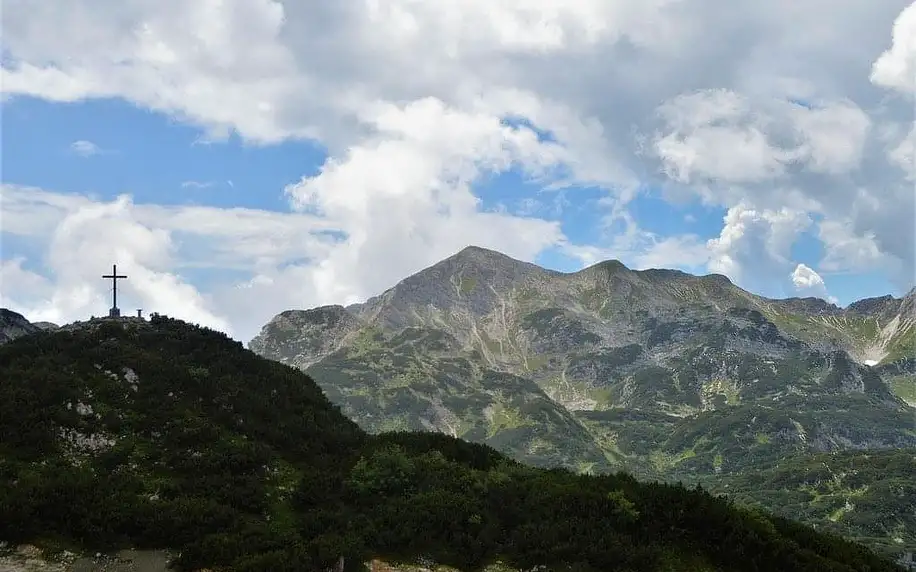 Pod štíty Julských Alp (cyklistika s průvodcem), Julské Alpy