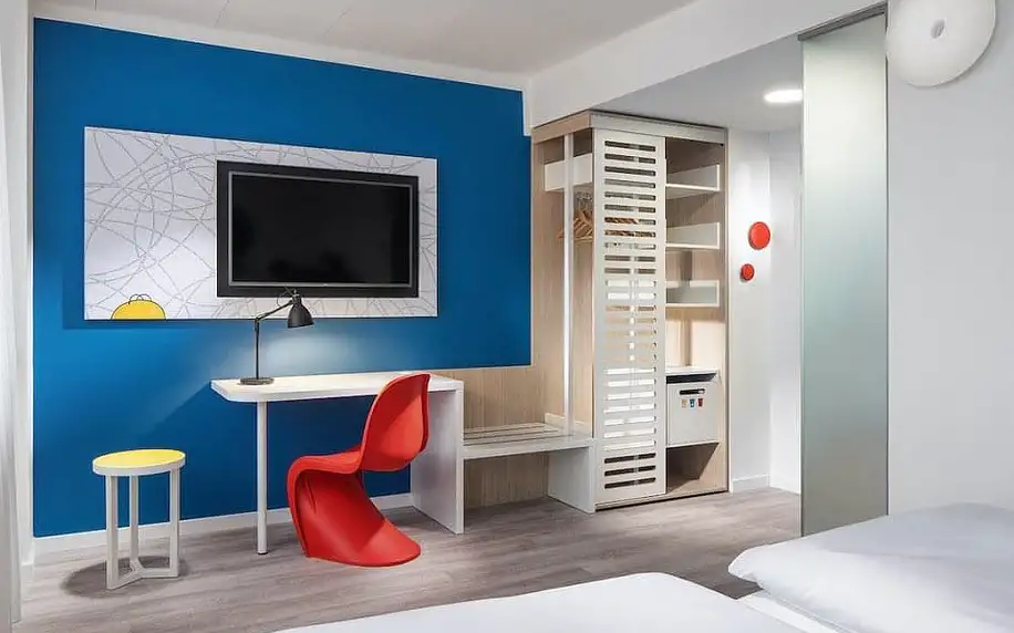 Moderní hotel se snídaní a rychlým spojením do centra 4 dny / 3 noci, 2 osoby, snídaně