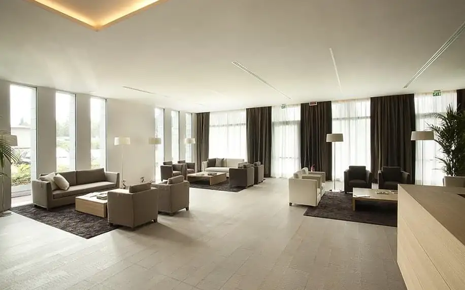Moderní hotel nedaleko Milána se 100% hodnocením 3 dny / 2 noci, 2 osoby, snídaně