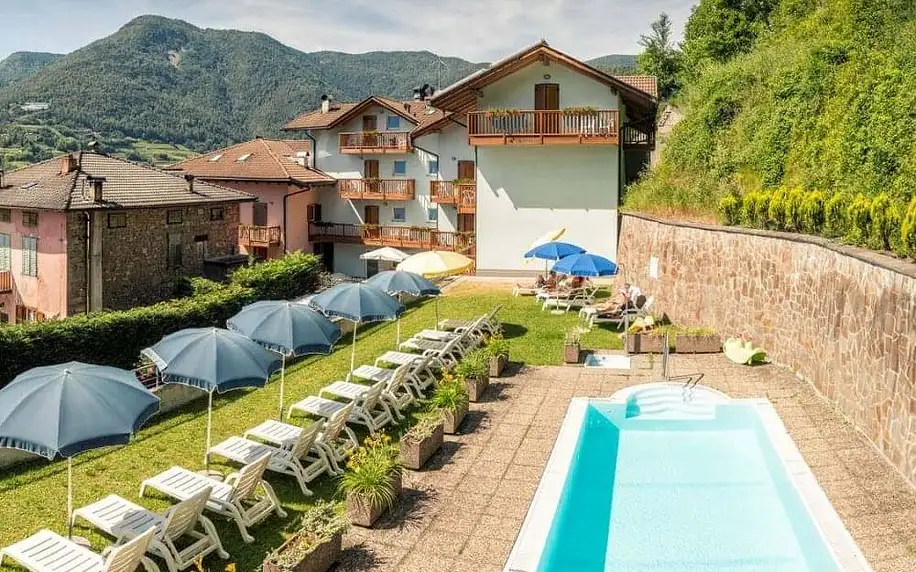 Wellness hotel mezi Dolomity a jezerem Lago di Garda 3 dny / 2 noci, 2 osoby, snídaně