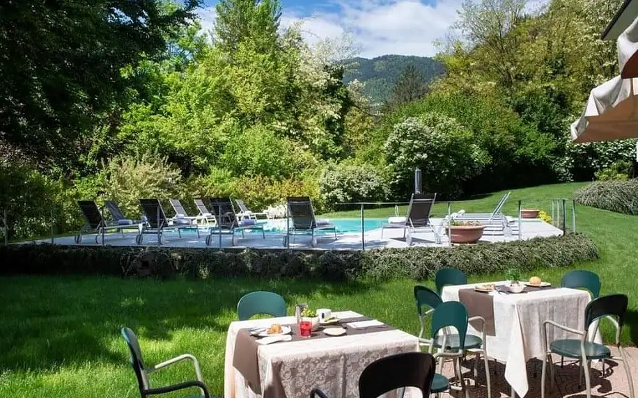 Prvotřídní wellness a relaxace nedaleko jezera Lago di Garda + polopenze 4 dny / 3 noci, 2 osoby, polopenze