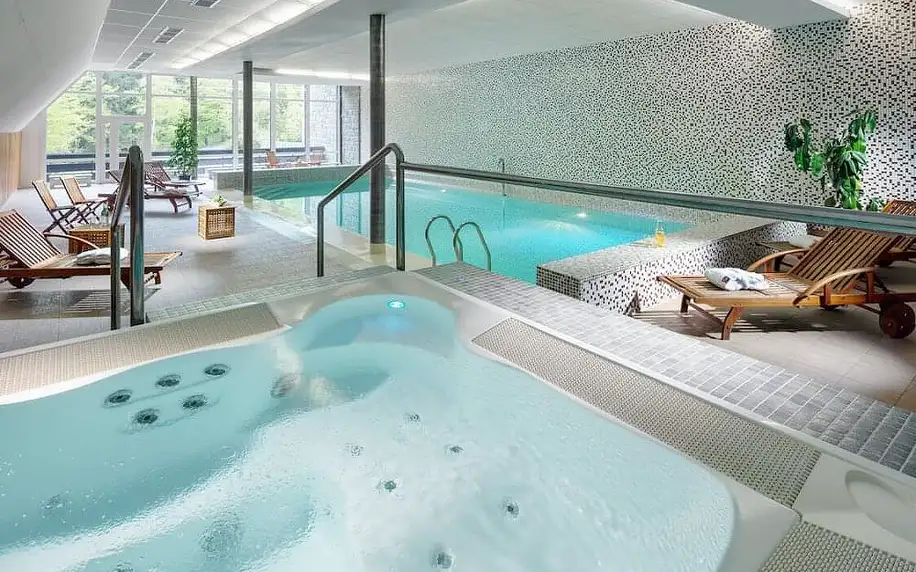 Luxusní wellness pobyt s bazénem a saunou ve Špindlu 4 dny / 3 noci, 2 osoby, snídaně