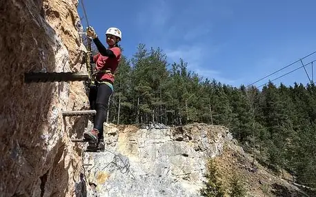 Kurz ferratového lezení s instruktorem v Moravském Krasu