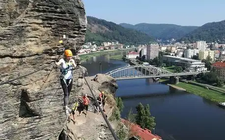 Via ferrata Děčín: lezení po pískovcové Pastýřské stěně