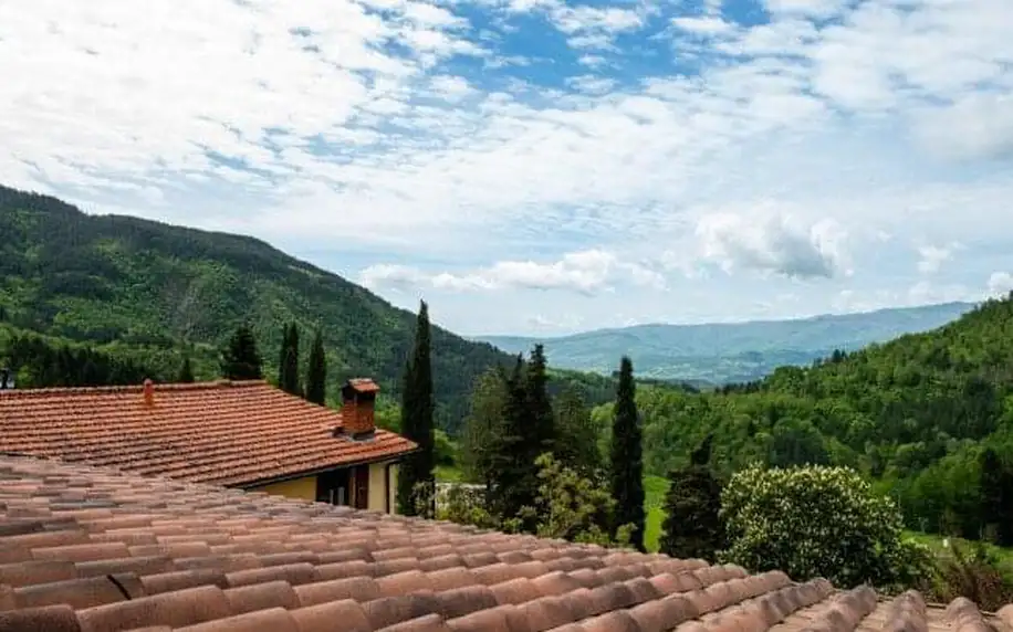 Toskánsko v objetí přírody v Hotelu Borgo I Tre Baroni **** s venkovním panoramatickým bazénem + snídaně