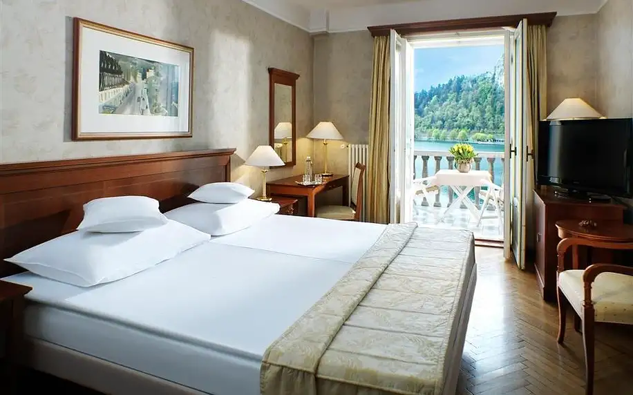 Grand Hotel Toplice, Jezero Bled