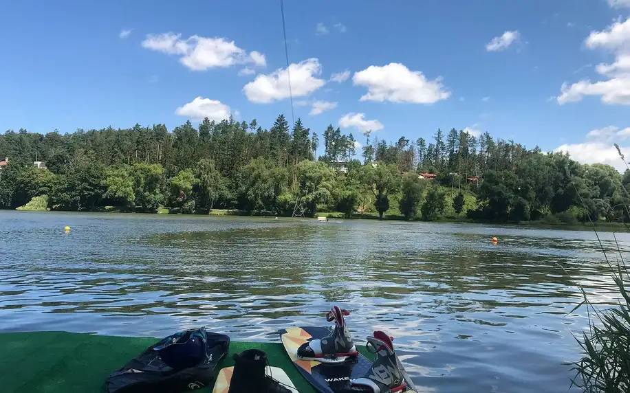 Vodní radovánky: jízdné na wakeboarding pro 1–3 os.