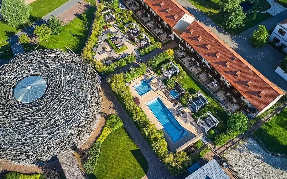 Spojení venkova a luxusu v resortu Čapí hnízdo