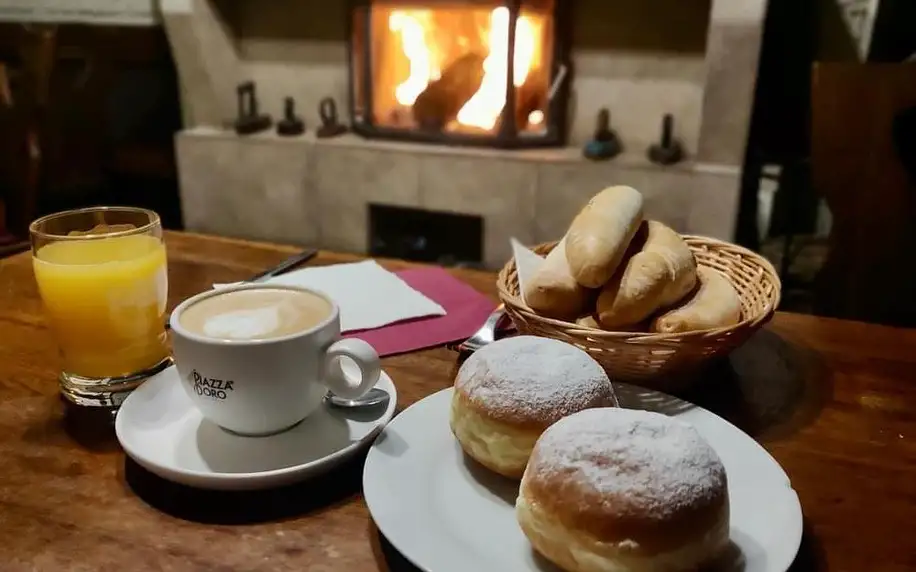 Karlštejn, Středočeský kraj: Restaurant a penzion Pod Draci skalou