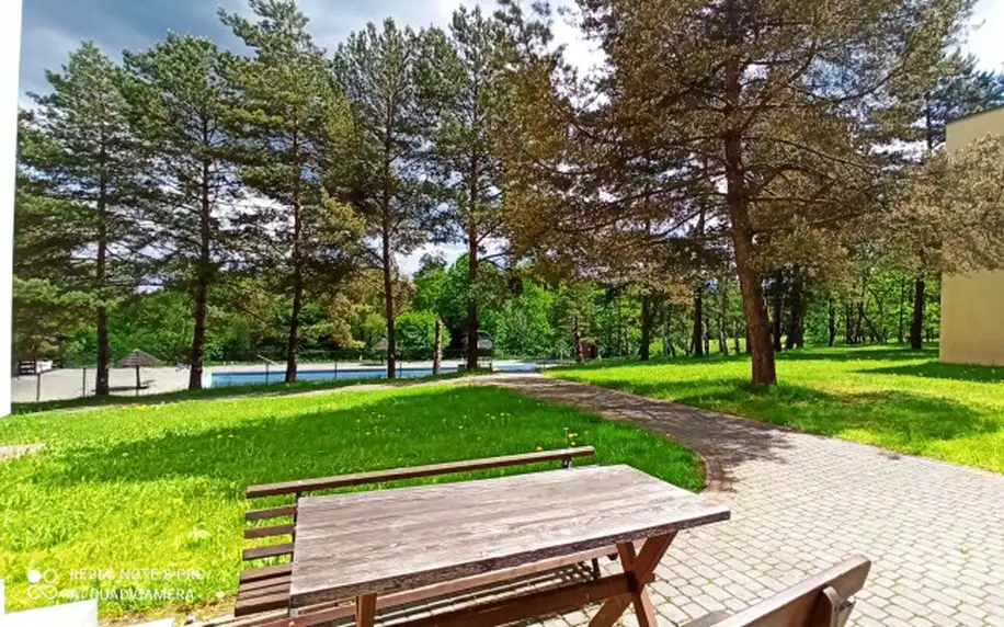 Polsko u Jezera Dobczyce a blízko Krakova v Hotelu Dobczyce *** s polopenzí, kávou a zákuskem + venkovní bazén
