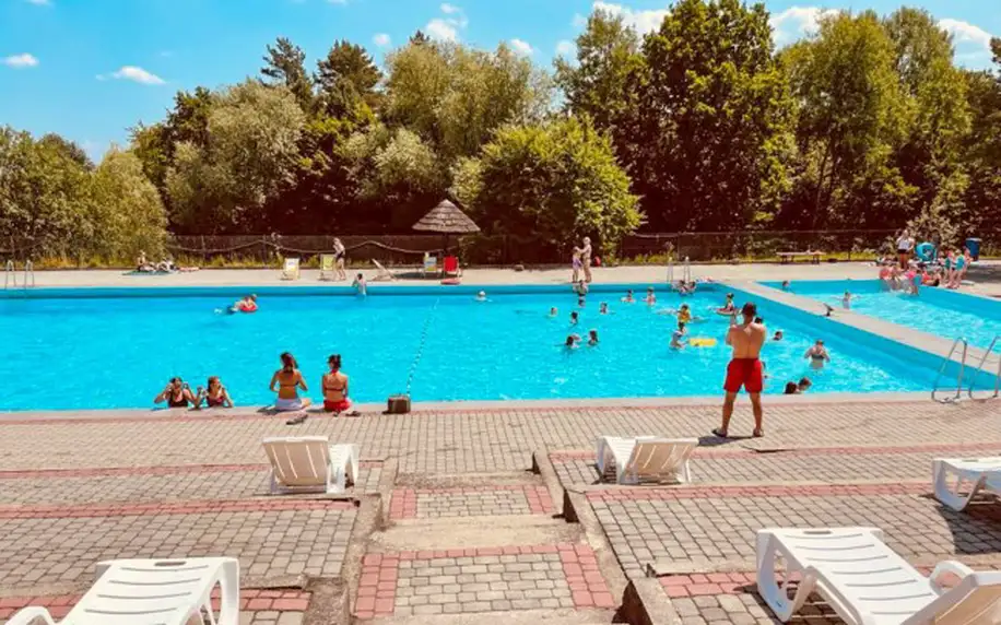 Polsko u Jezera Dobczyce a blízko Krakova v Hotelu Dobczyce *** s polopenzí, kávou a zákuskem + venkovní bazén