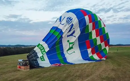 Kouzelný vyhlídkový let balónem při východu nebo západu slunce (Plzeňský kraj)