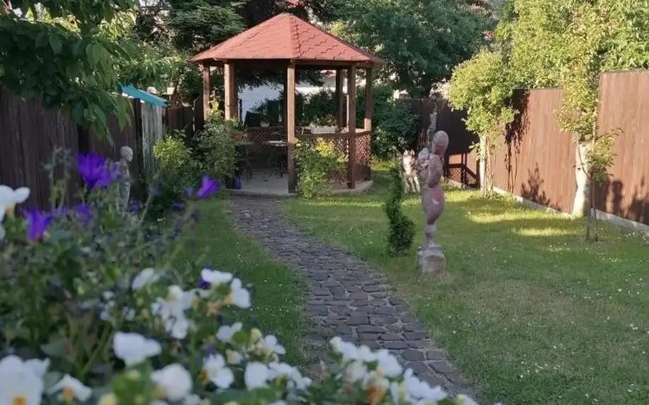 Středočeský kraj: Apartmán se zahradou pro dvě osoby v turisticky oblíbené lokalitě