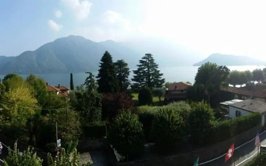 Itálie - Italské Alpy: Hotel Lario