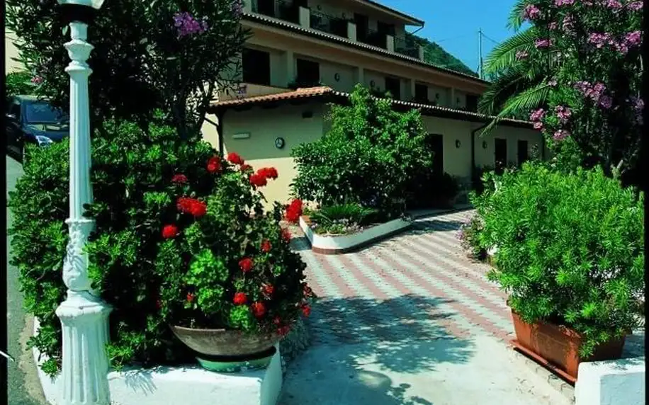 Itálie - Kalábrie: Hotel Santa Lucia