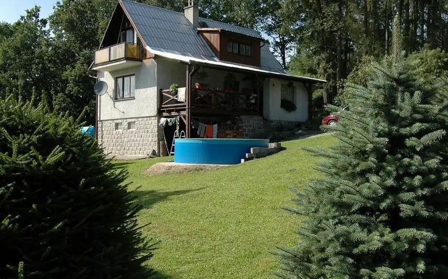 Liberecký kraj: House with the pool and fenced garden