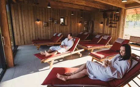Pobyt na břehu Lipna: snídaně a panoramatická sauna