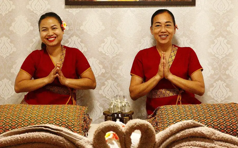 Thajská masáž zad a šíje či reflexní masáž nohou