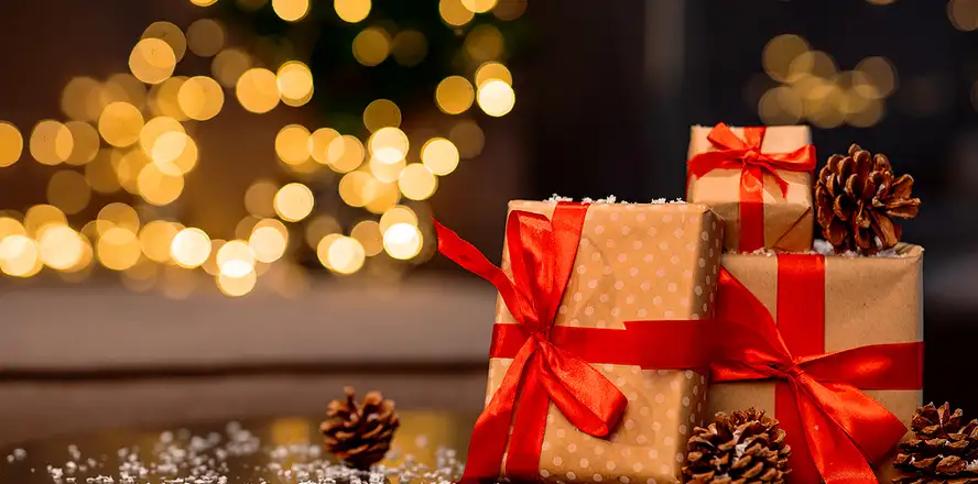levné vánoční dárky pod stromečkem