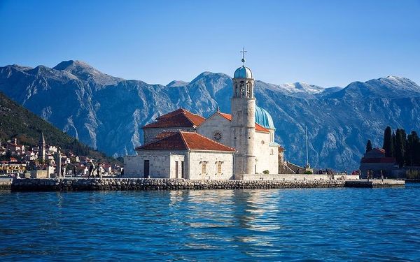 Černá Hora, Dubrovník a výlet do Albánie, autobusem, snídaně v ceně3