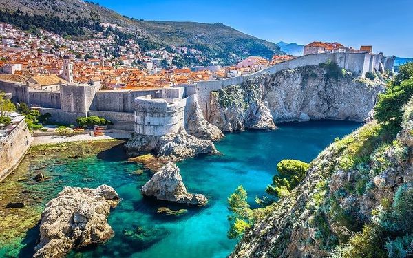 Černá Hora, Dubrovník a výlet do Albánie, autobusem, snídaně v ceně