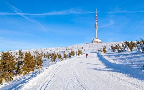 Pobyt v srdci CHKO Jeseníky u ski areálů: Hotel Zlatý Chlum *** s polopenzí, welcome drinkem a fitness centrem