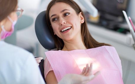 Dentální hygiena i s airflow a fluoridací