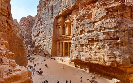 Jordánsko a bájné město Petra: letecky na 3 a 7 nocí