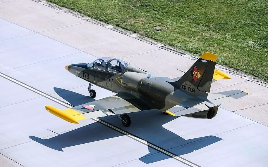 Let stíhačkou L-39 Albatros Brno