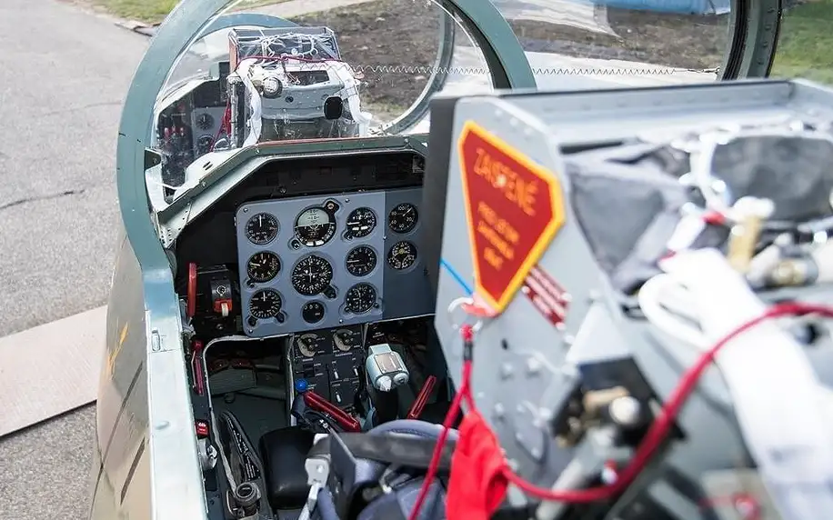 Let stíhačkou L-39 Albatros Brno