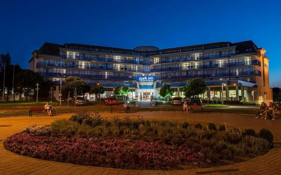 Park Inn by Radisson Sarvar Resort: Pobyt v lázeňském komplexu