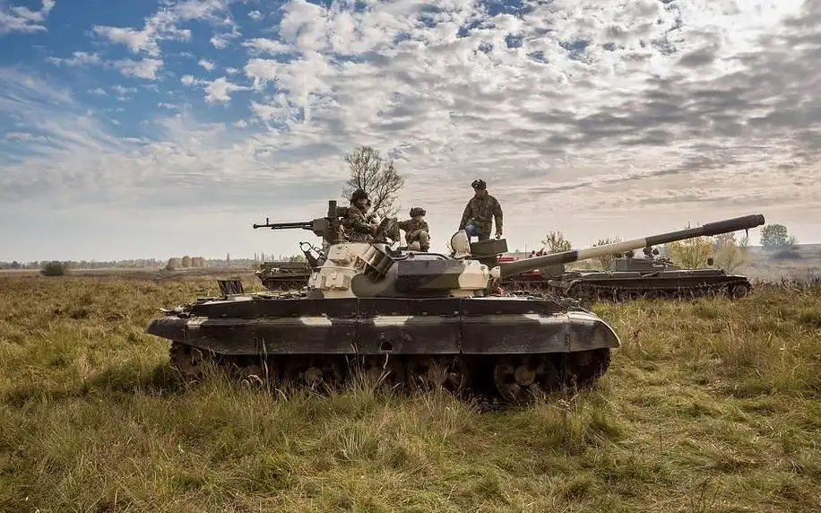Řízení bojového tanku T55