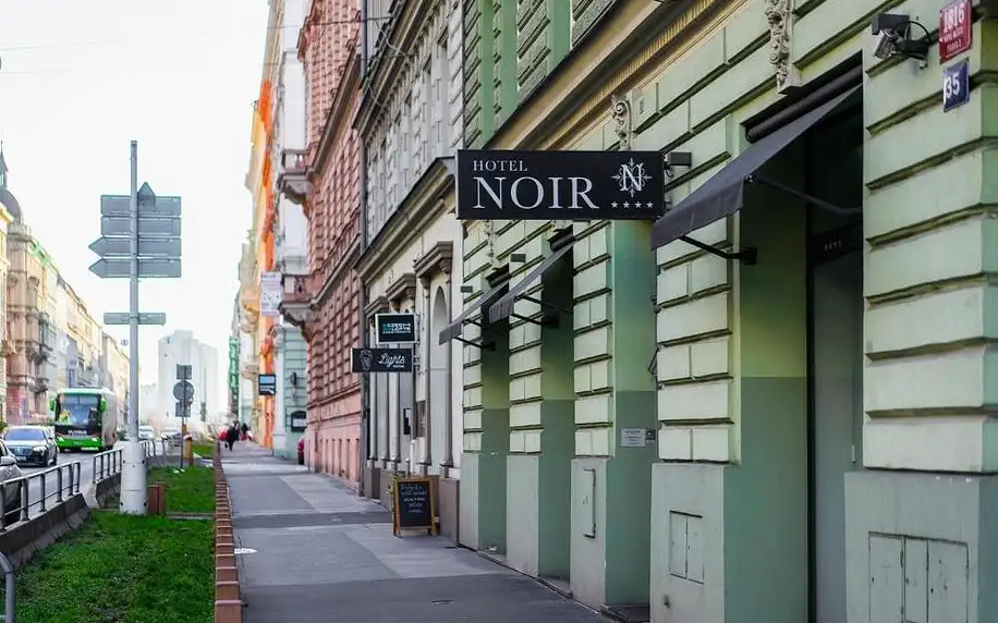 Praha a okolí: Hotel Noir