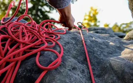 Jednodenní nebo dvoudenní kurz lezení na skalách