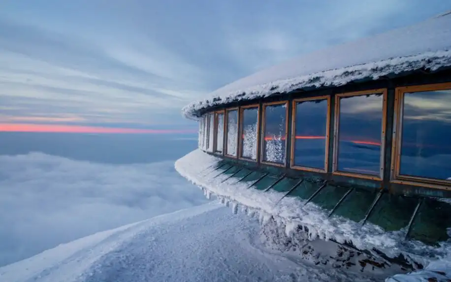 Krkonoše: Pobyt v Peci pod Sněžkou blízko lanovky na Sněžku a v obležení atrakcí v Hotelu Tetřívek s polopenzí