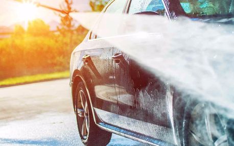 Vyčištění interiéru vč. tepování a mytí auta