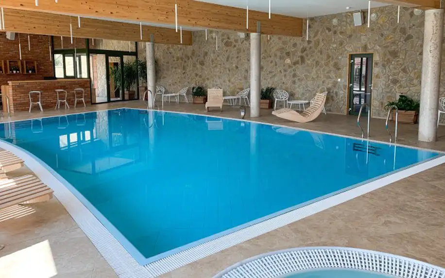 Jižní Morava: Valtice v luxusní Prosecco Rezidenci Marko *** s wellness (bazén, vířivka, sauny) a polopenzí