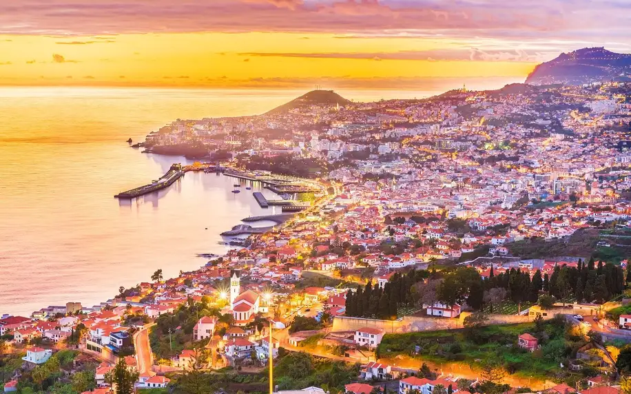 Madeira letecky: 7 nocí, snídaně i nabitý program