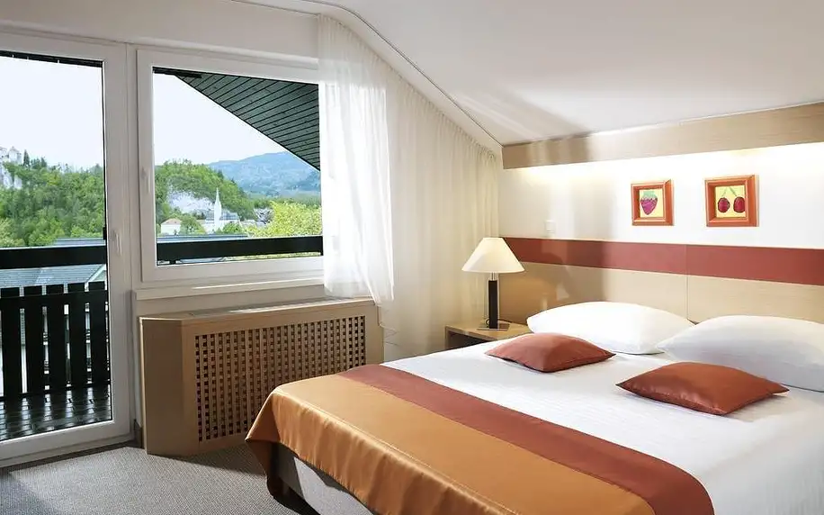 Hotel Savica, Jezero Bled