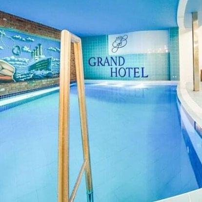 Třebíč: Pobyt v centru města v Grand Hotelu *** s polopenzí a neomezeným vstupem do bazénu