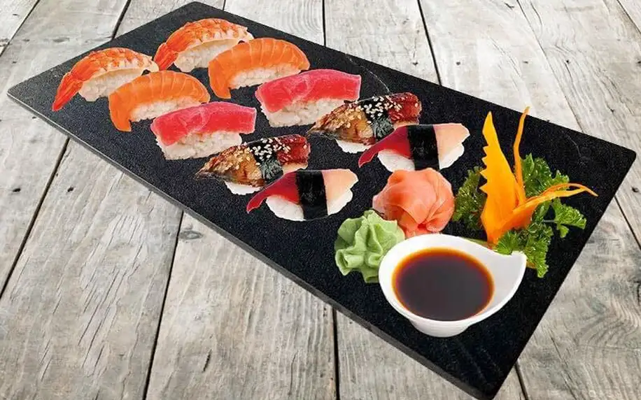 Sushi sety s 10–36 ks nigiri a maki rolek