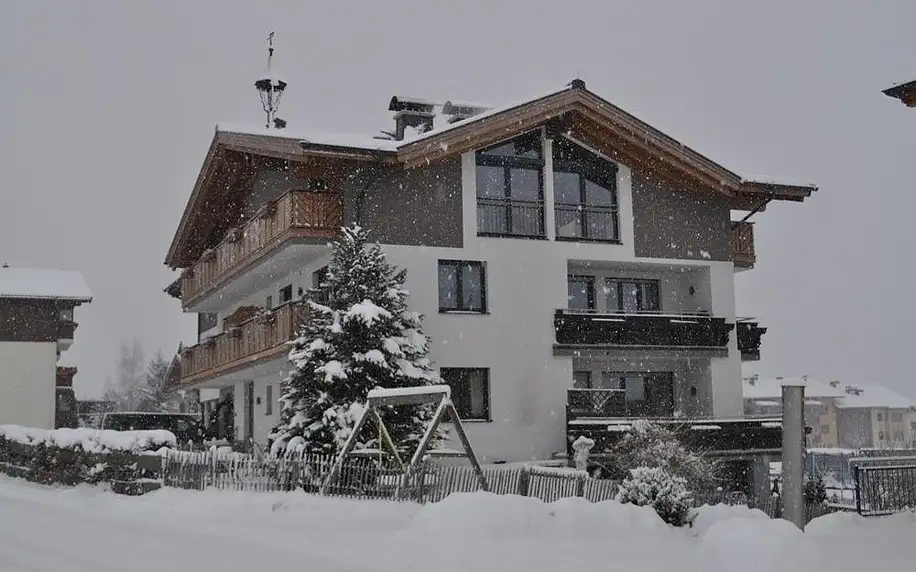 Rakouské Alpy: Haus Piesendorf