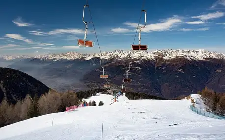 Hotel Derby – 5denní lyžařský balíček se skipasem a dopravou v ceně, Aprica