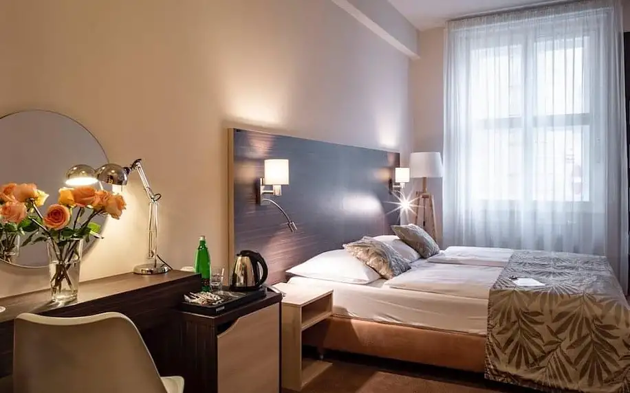 Romantický pobyt v luxusním 4* hotelu na Kampě 4 dny / 3 noci, 2 osoby, snídaně