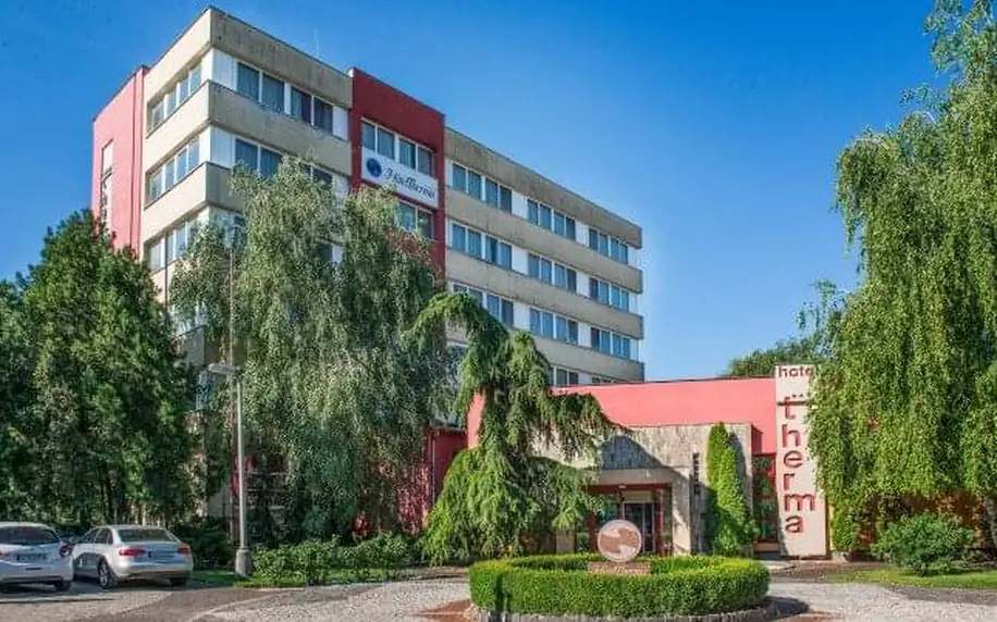 Dunajská Streda: Hotel Therma **** s polopenzí a luxusním bazénovým světem a wellness + děti do 11 let zdarma