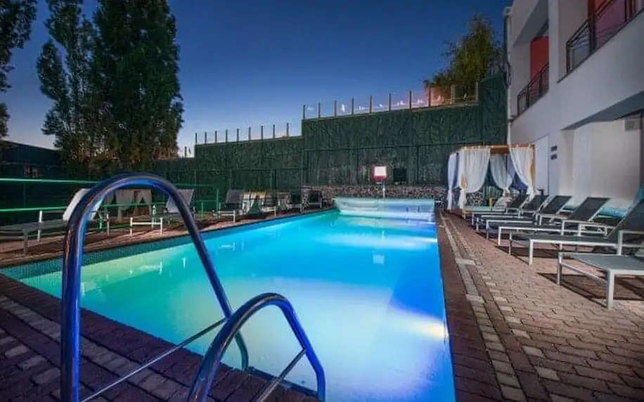 Dunajská Streda: Hotel Therma **** s polopenzí a luxusním bazénovým světem a wellness + děti do 11 let zdarma