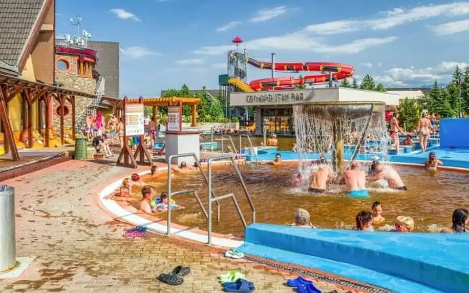 Bešeňová: Pobyt jen 200 m od termálních lázní v Hotelu Flóra s chutnou polopenzí a 10% slevou do aquaparků