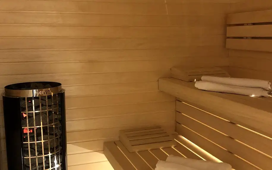 Privátní vířivka i finská sauna na 1-3 hod. i celou noc