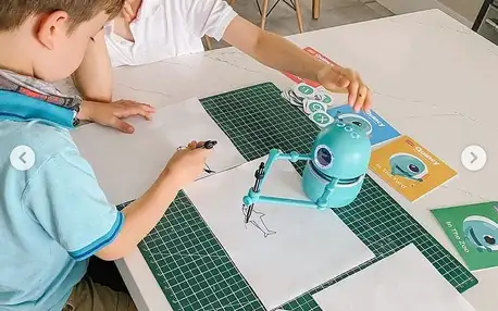Kreslící robot Quincy: skvělý parťák pro vaše děti