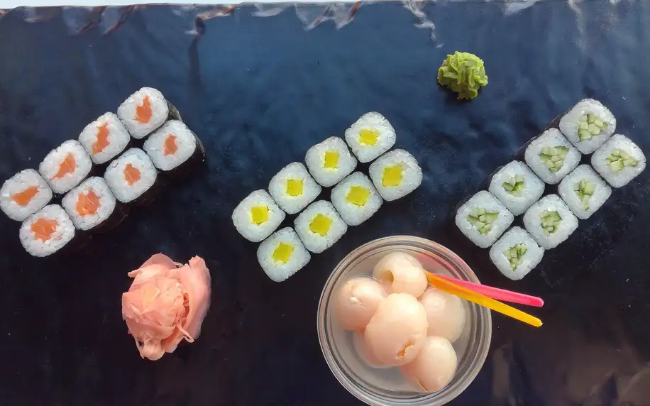 Voucher na sushi, krevety, závitky i nudle: 250-500 Kč